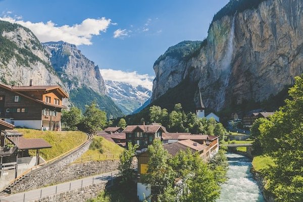 La Suisse: le paradis des randonneurs, des grimpeurs et des amoureux de la montagne