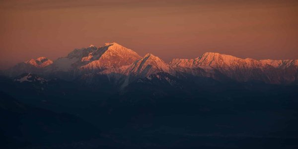 Quelles randonnées incontournables pour découvrir les Alpes suisses ?
